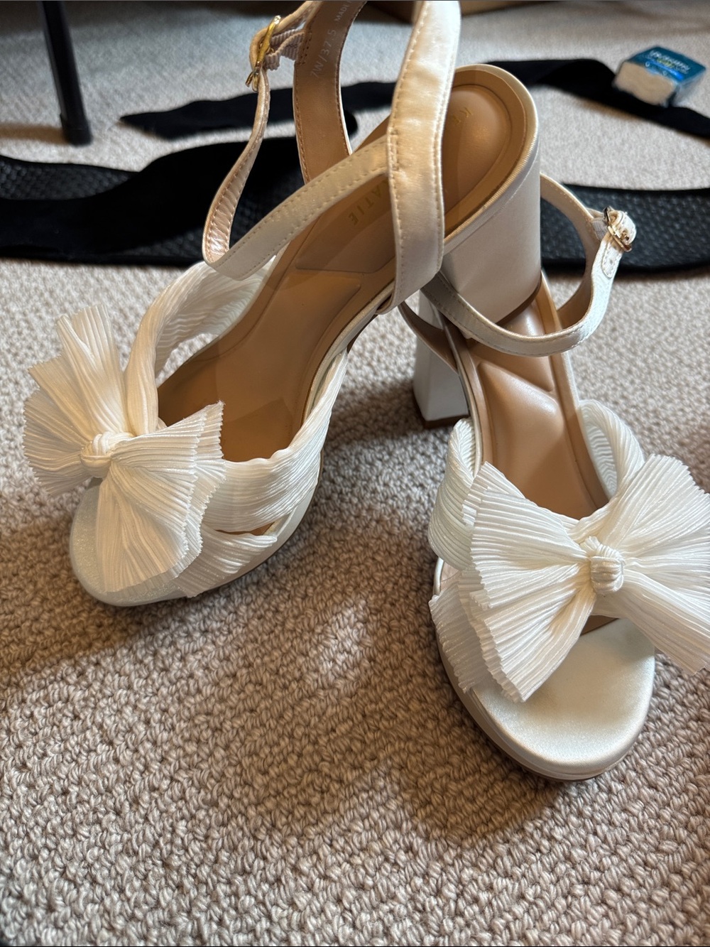 Elegant White Bow Platform Sandals - Women's Heeled Dress Shoes